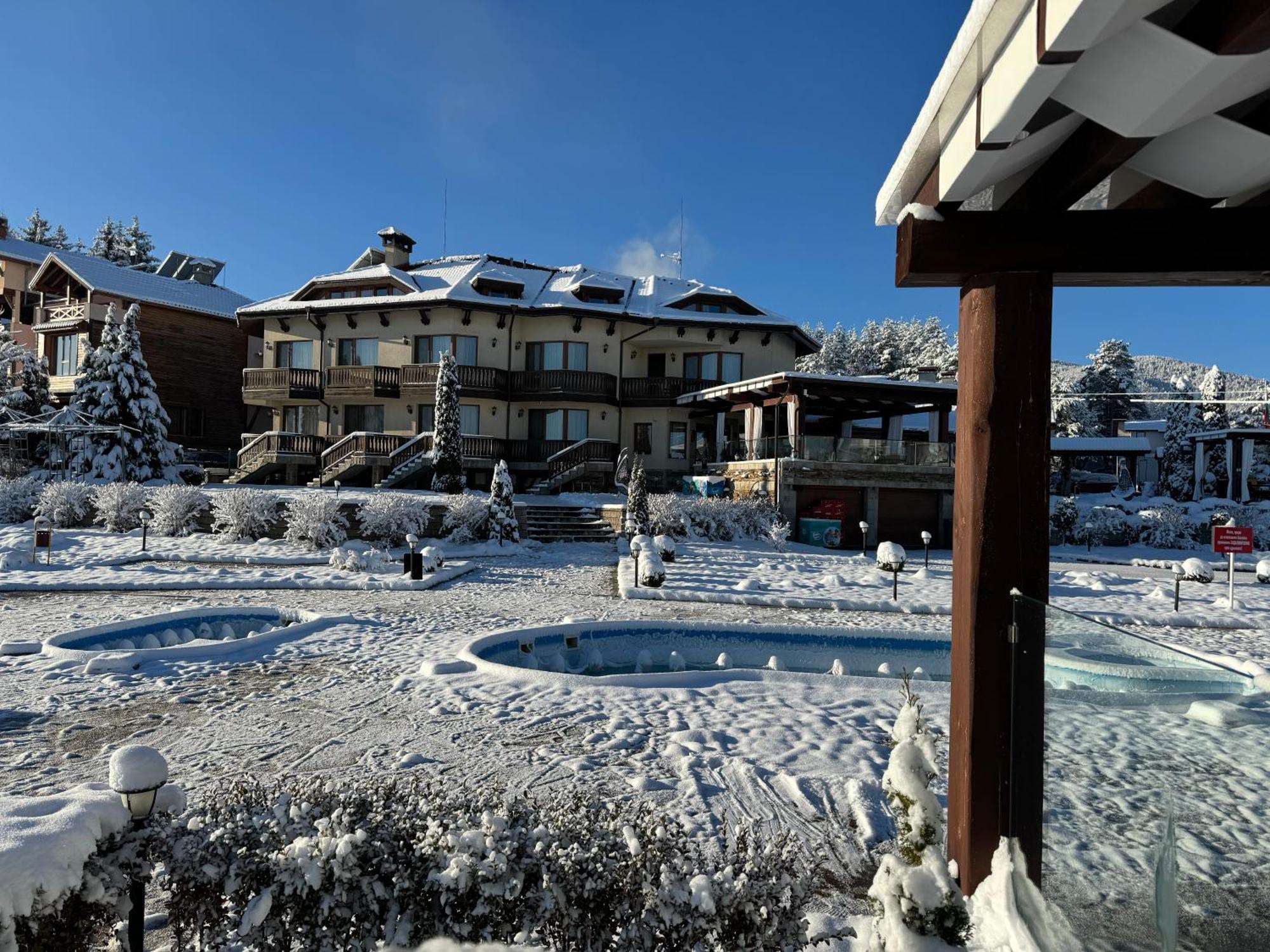 Family Hotel Eterno Tsigov Chark Exterior foto